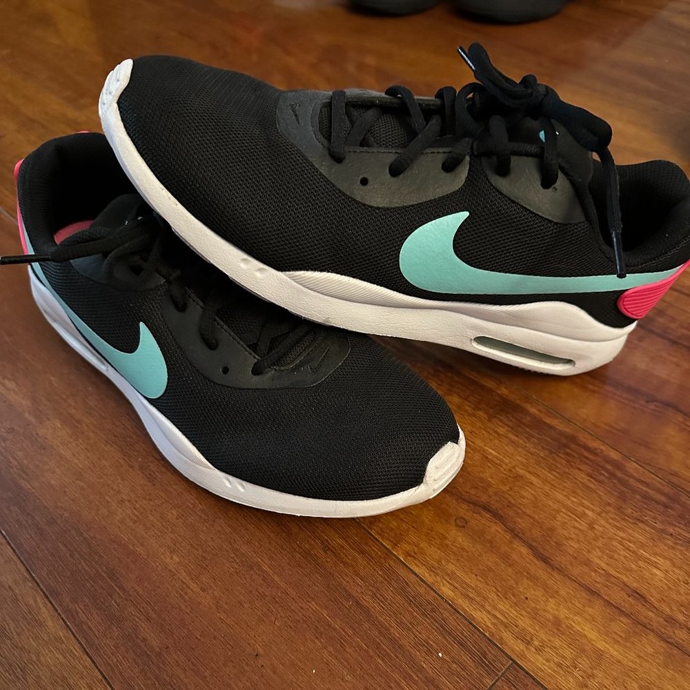 Women's Nike air max size 10